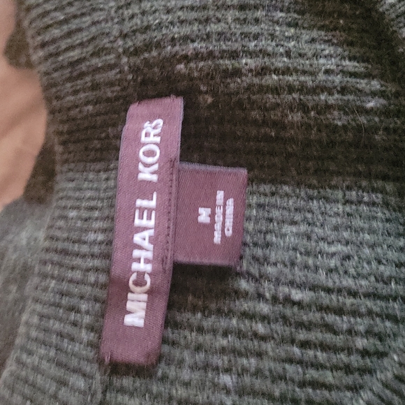 Michael Kors green medium crew neck mens sweater. - Picture 2 of 2